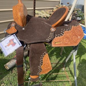15" Double T dark suede Western barrel saddle w/tooled leather, semi bars