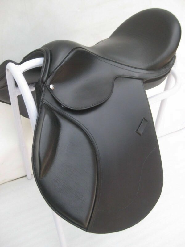 Treeless GP (jumping) Saddle Black Leather jump With Free shipping