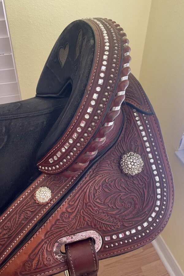 Circle Y Tammy Fischer Treeless Barrel Saddle
