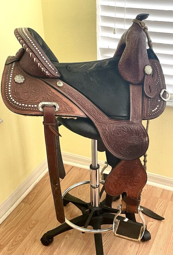 Circle Y Tammy Fischer Treeless Barrel Saddle