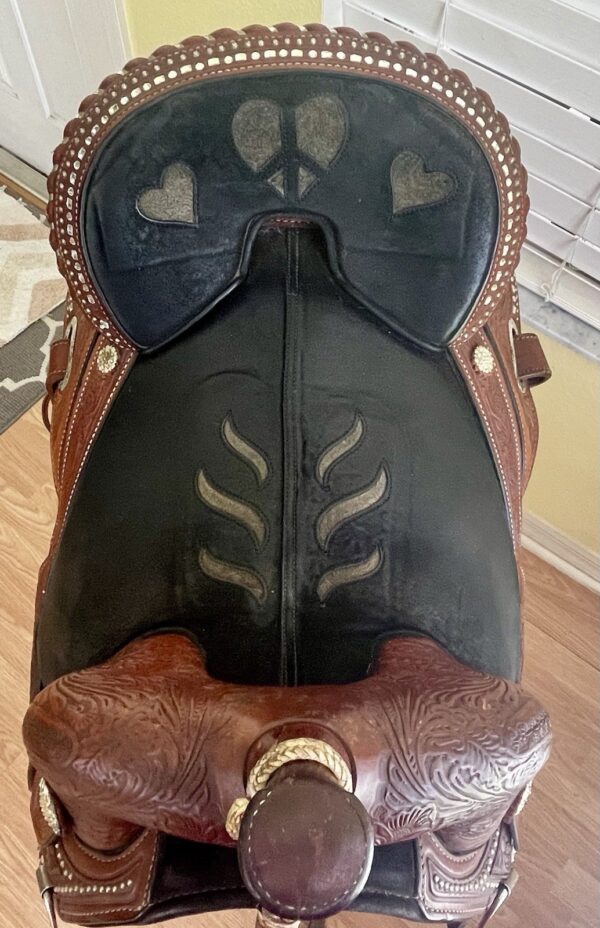Circle Y Tammy Fischer Treeless Barrel Saddle