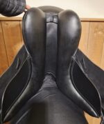 Used 17.5" Custom Wolfgang Solo Dressage Saddle - Image 8