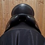 Used 17.5" Schleese HK Dressage Saddle - Image 4