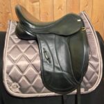 Used 18" Sue Carson Dressage Saddle - Image 2
