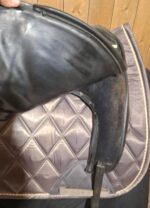 Used 18" Sue Carson Dressage Saddle - Image 6
