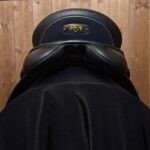 Used 17.5" N2 Vinctore Dressage Saddle - Image 2