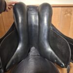 Used 17.5" Schleese Triumph Dressage Saddle - Image 6