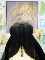 17.5” Hulsebos Dynamic Dressage Saddle - Image 9