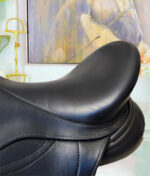 17.5” Regal Dressage Saddle - Image 9