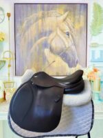 17” Kentaur Triton Jump Saddle