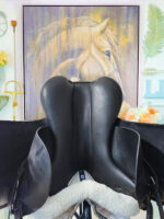17” Equipe Elegance Dressage Saddle - Image 7