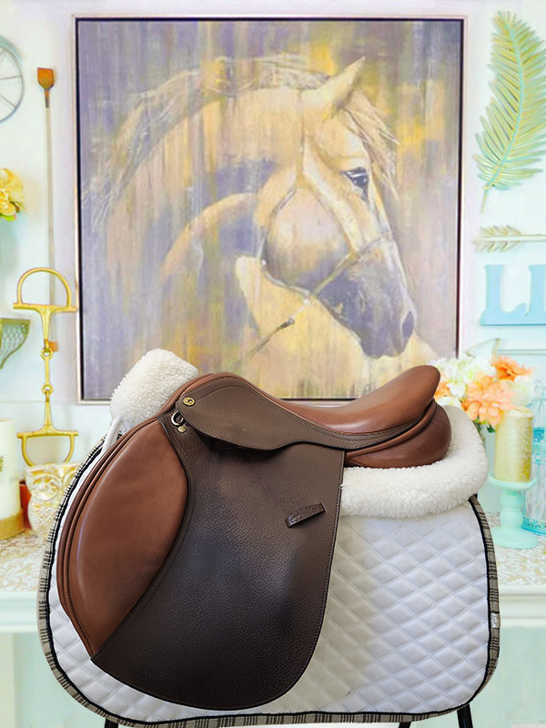 17” Exselle Debut Jump Saddle - 1 17” Exselle Debut Jump Saddle - Image 1