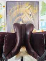 17” Lovas Livingston Monoflap Dressage Saddle - Image 8