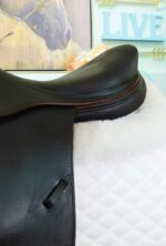 17” Prestige Italia Jump Saddle - Image 4