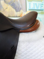 16.5” Regal Jump Saddle - Image 4