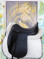 17.5” Harry Dabbs/ Jaguar Dressage Saddle!