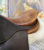 17.5” Bruno Delgrange Partition Jump Saddle - Image 4