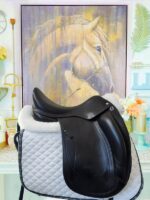 17.5” Equipe Olympia Monoflap Dressage Saddle - Image 2