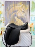 17.5” Equipe Emporio Monoflap Dressage Saddle