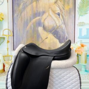 17.5” Equipe Emporio Monoflap Dressage Saddle