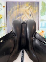 17.5” Schleese Dressage Saddle - Image 9