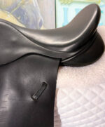 17.5” Jeremy Rudge Elegance Dressage saddle - Image 4