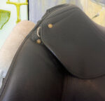 17.5” Schleese Wave Dressage Saddle - Image 3