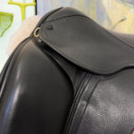 17.5” Mal Byrne Monoflap Dressage Saddle - Image 3