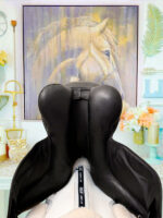 17.5” NSC Rhomeo Monoflap Dressage Saddle - Image 8