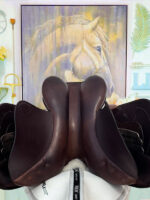 18”  Full Calf KenTaur Naxos Jump Saddle - Image 9