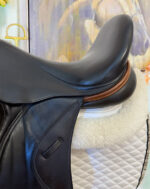 17.5” Custom Wolfgang Solo II Dressage Saddle - Image 4