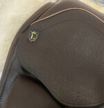 17.5” Wide Lovas Liberty Monoflap Dressage Saddle - Image 3