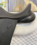 17.5” Custom Advantage R Dressage Saddle - Image 4