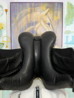 17.5” Custom Advantage R Dressage Saddle - Image 8