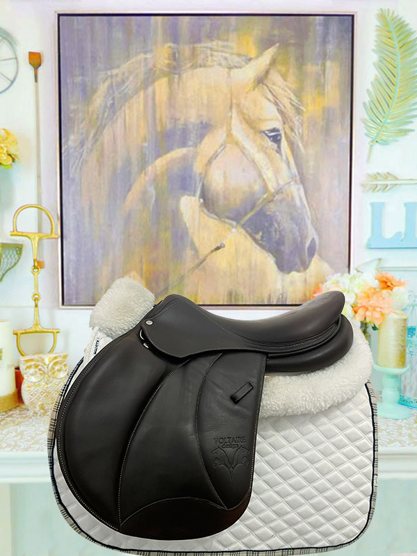 17.5” Voltaire Palm Beach Jump Saddle - 1 17.5” Voltaire Palm Beach Jump Saddle - Image 1