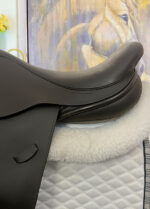 17” Ideal French Debut Jump Saddle - Image 3