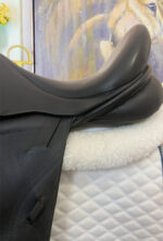 17.5” NSC Rhomeo Monoflap Dressage Saddle - Image 4