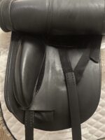 17.5” Schleese Infinity II Dressage Saddle package - Image 8