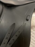 17.5” Schleese Infinity II Dressage Saddle package - Image 9