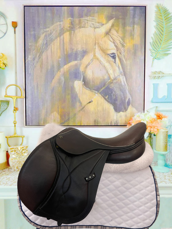 17” Lovas Lavello Jump Saddle - 1 17” Lovas Lavello Jump Saddle - Image 1
