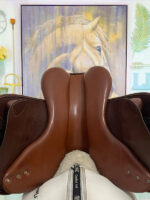 17.5” Superior Saddlery Custom Jump Saddle - Image 9