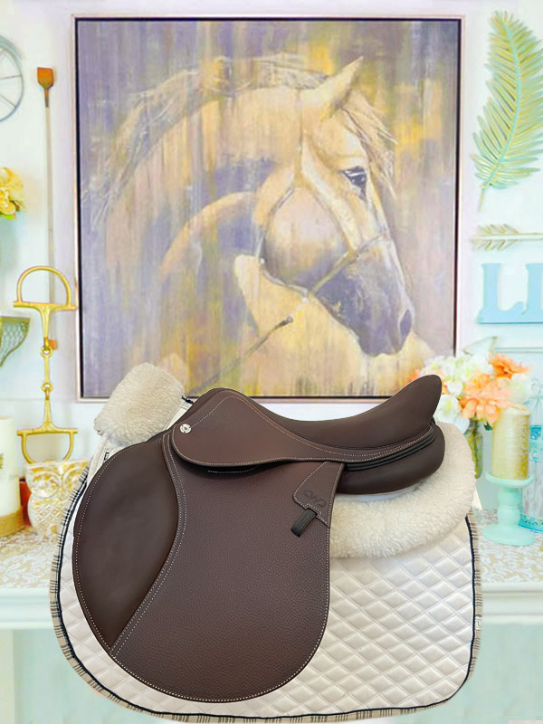 17” CWD SE02 2C Jump Saddle - 1 17” CWD SE02 2C Jump Saddle - Image 1
