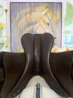 17.5” Equipe Synergy Jump Saddle - Image 9