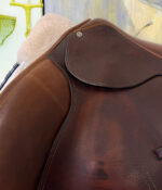 17.5” Mondega Jump Saddle - Image 3