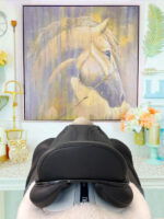 17.5” Ikonic Light Monoflap Dressage Saddle - Image 6