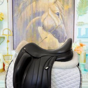 17.5” Equipe Viktoria Monoflap Dressage Saddle